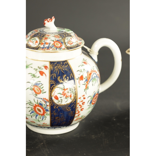 122 - THREE LATE 18TH CENTURY WORCESTER TEAPOTS (15cm high)