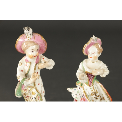 146 - A PAIR OF 18TH CENTURY BOW FIGURES (17cm high and smaller)