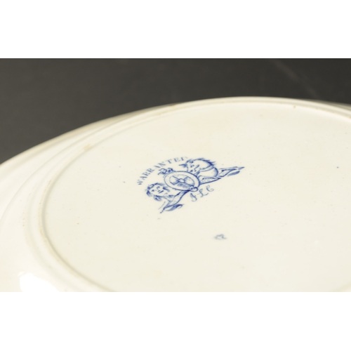 174 - A LARGE EARLY 19TH CENTURY PEARLWARE BOWL printed with a willow pattern and eight plates. (28cm diam... 