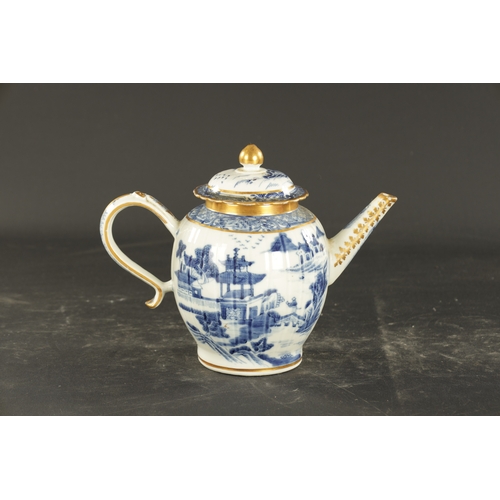 22 - A LATE 18TH CENTURY CHINESE PORCELAIN TEAPOT (19cm high)