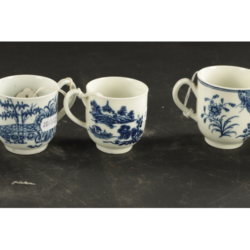 226 - A COLLECTION OF FIVE WORCESTER PRINTED COFFEE CUPS CIRCA 1770 (7cm high)