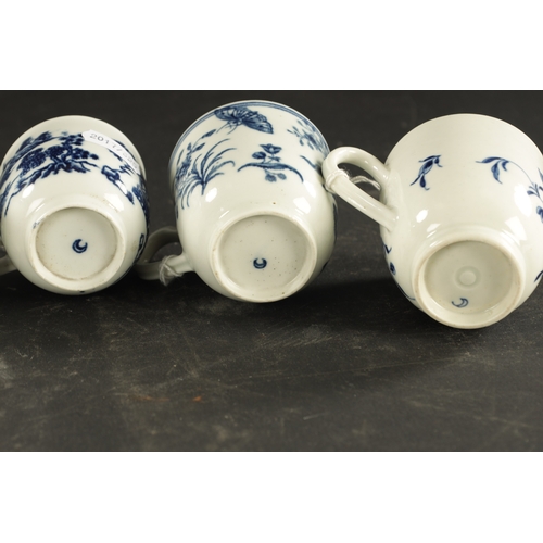 226 - A COLLECTION OF FIVE WORCESTER PRINTED COFFEE CUPS CIRCA 1770 (7cm high)