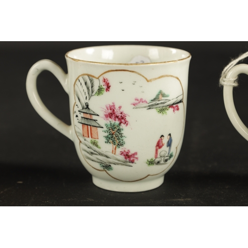 243 - TWO WORCESTER PORCELAIN CUPS CIRCA 1770 painted with the stag hunt pattern (6.5cm high)