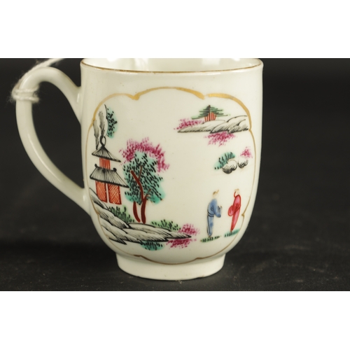 243 - TWO WORCESTER PORCELAIN CUPS CIRCA 1770 painted with the stag hunt pattern (6.5cm high)