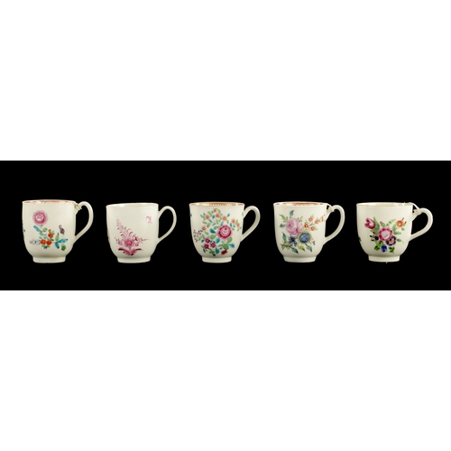 318 - A COLLECTION OF FIVE WORCESTER PORCELAIN COFFEE CUPS PAINTED WITH FLOWERS CIRCA 1775 (6.5cm high)