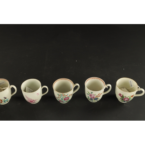 318 - A COLLECTION OF FIVE WORCESTER PORCELAIN COFFEE CUPS PAINTED WITH FLOWERS CIRCA 1775 (6.5cm high)