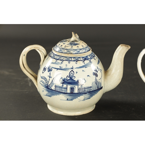 386 - A GROUP OF THREE EARLY 19TH CENTURY ENGLISH PEARLWARE TEAPOTS (16cm high and smaller )