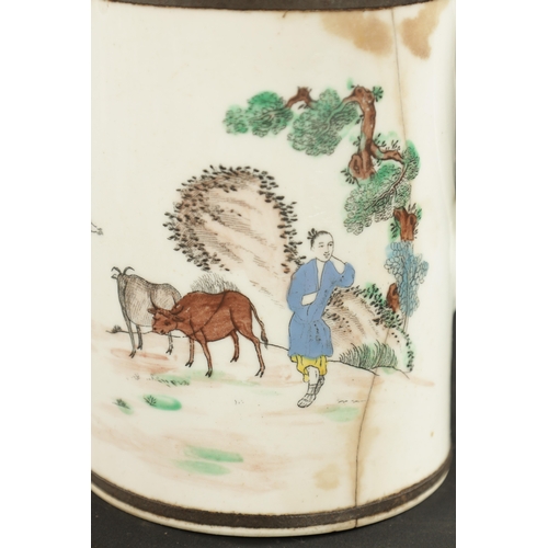 404 - A VERY RARE MID 18TH CENTURY BOW MUG printed and painted with Chinese figures and buffalo (15cm high... 