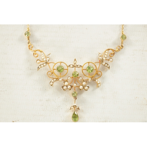 505 - AN EDWARDIAN 9CT GOLD PERIDOT AND SEED PEARL NECKLACE AND BROOCH SET total weight app. 10g