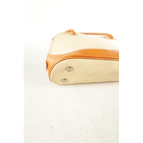 706 - A MULBERRY CREAM AND TAN LEATHER HANDBAG with dust cover