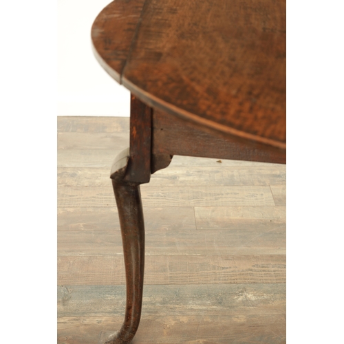 875 - AN EARLY QUEEN ANNE OAK GATE LEG TABLE with hinged drop sides, mounted on a square cut-out frieze ra... 