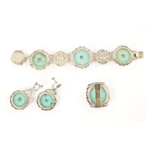 169 - A CHINESE SILVER AND FAUX HARDSTONE SET BRACELET, BROOCH AND PAIR OF EARRINGS with alternate silver ... 