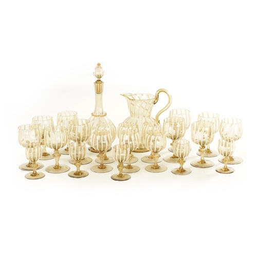 25 - AN EARLY 20TH CENTURY ITALIAN MURANO GLASS SERVICE comprising of ten large, six medium and five smal... 