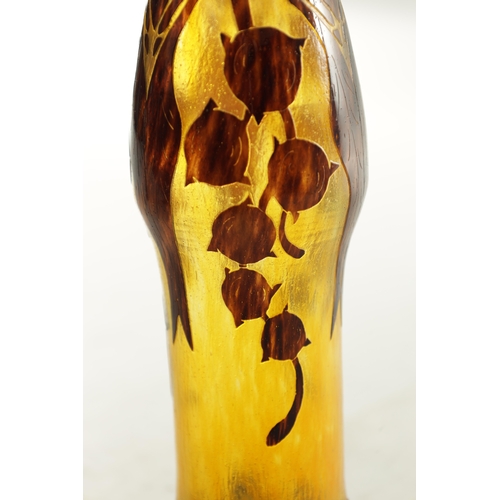 22 - A CHARLES SCHNEIDER ART DECO LE VERRE FRANCAIS CAMEO GLASS VASE the striated yellow vaseline ground ... 