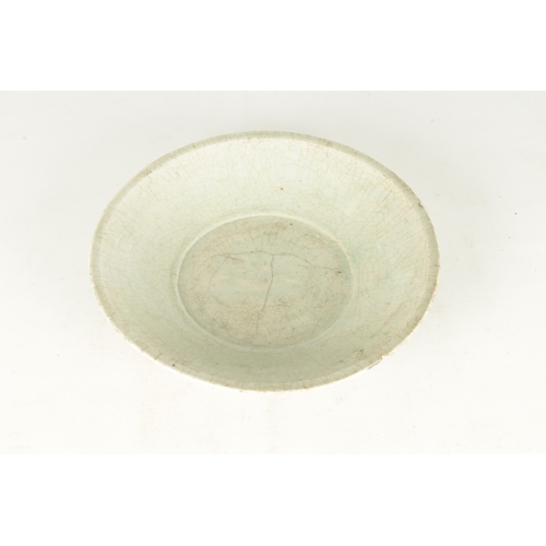 278 - AN 18TH/19TH CENTURY CHINESE CELEDON CRACKLE GLAZED BOWL of footed angular form