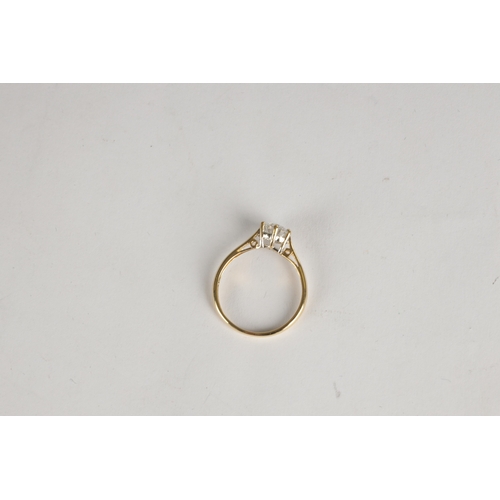 300 - A LADIES 18CT YELLOW GOLD SOLITAIRE DIAMOND RING, having a 1ct brilliant cut diamond, total weight a... 