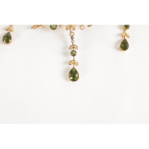 305 - A LATE VICTORIAN 15CT YELLOW GOLD PERIDOT AND SEED PEARL NECKLESS CIRCA 1900 of ribbon tide delicate... 