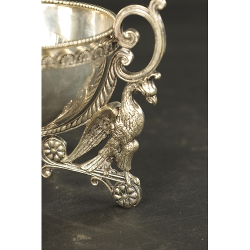 430 - A STYLISH EARLY 20TH CENTURY SILVER-PLATED DISH ON STAND with acanthus leaf border raised on griffin... 