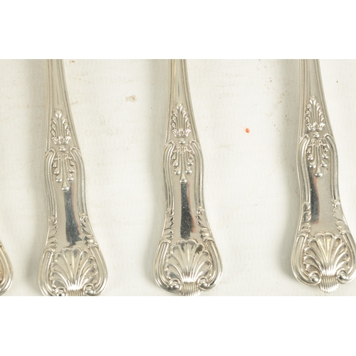 476 - AN ELIZABETH II CASED SET OF 6 SILVER QUEENS PATTERN FISH KNIVES AND FORKS. Birmingham 1959, by Elki... 