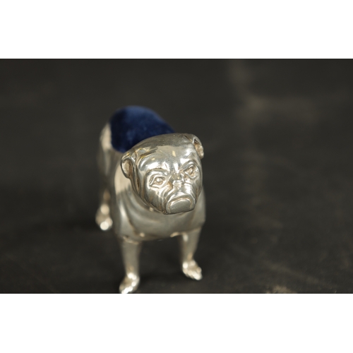 486 - AN EDWARD VII PINCUSHION SILVER BULLDOG Birmingham, 1905, Aide & Lovekin