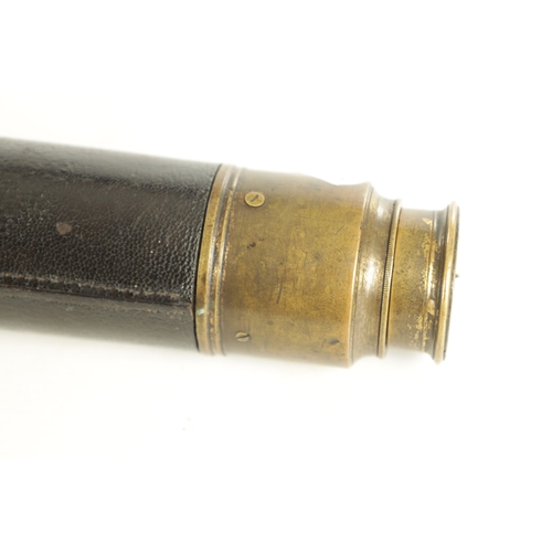 563 - A 19TH CENTURY LEATHER BAND SINGLE DRAW BRASS OFFICER'S TELESCOPE with extending lens shade and indi... 