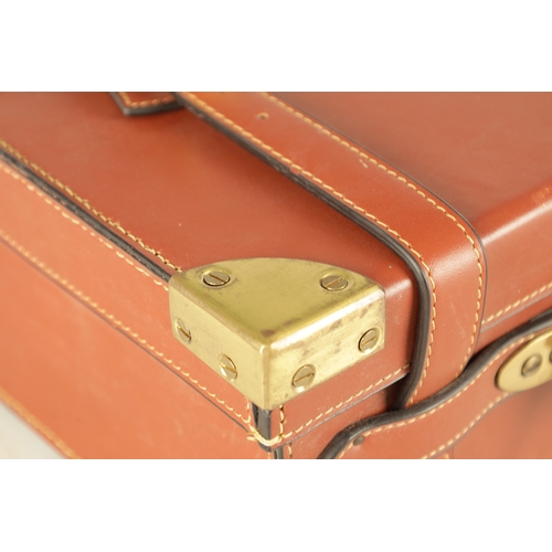 646 - A JOHN RIGBY & CO. PALL MALL LONDON LEATHER AND OAK CARTRIDGE CASE, having brass mounted corners and... 