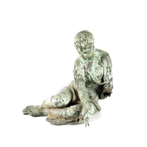 747 - AN 18TH / 19TH CENTURY PATINATED BRONZE SCULPTURE OF A CLASSICAL LADY finely cast in a seated positi... 