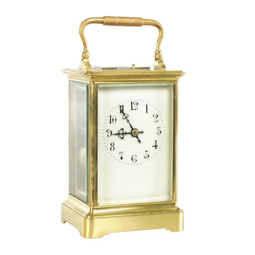 1081 - A LATE 19TH CENTURY FRENCH GIANT STRIKING/REPEATING CARRIAGE CLOCK, the brass glazed case with etche... 