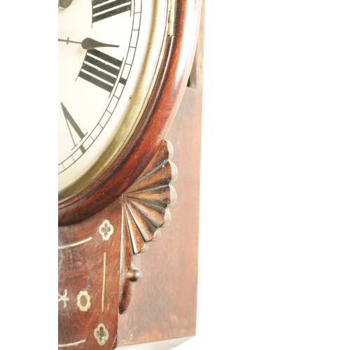 1097 - A LATE REGENCY FIGURED MAHOGANY CONVEX DIAL WALL CLOCK, having a brass inlaid case with carved fan e... 