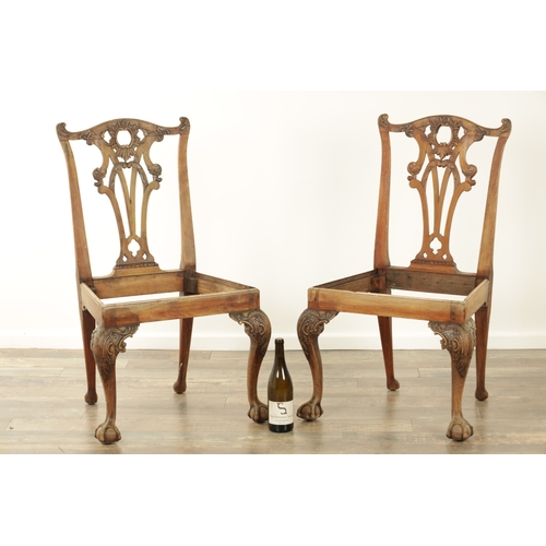 1226 - A GOOD PAIR OF GEORGE III MAHOGANY CHIPPENDALE DESIGN SIDE CHAIRS with leaf carved pierced backs and... 