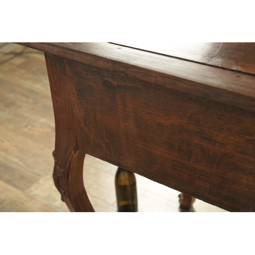 1255 - AN 18TH CENTURY ROSEWOOD ANGLO-PORTUGUESE SERPENTINE-SHAPED SIDE TABLE with moulded edge top above a... 