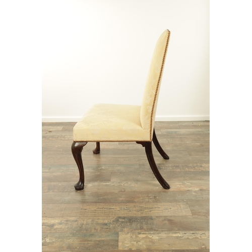 1282 - A GEORGE I WALNUT UPHOLSTERED SIDE CHAIR with sqaure back and a raised on shaped cabriole legs (66cm... 