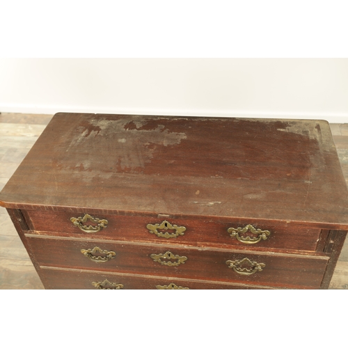 1287 - A GEORGE II MAHOGANY BACHELORS CHEST with pull-out loppers and four graduated drawers fitted with or... 