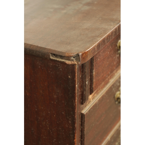 1287 - A GEORGE II MAHOGANY BACHELORS CHEST with pull-out loppers and four graduated drawers fitted with or... 