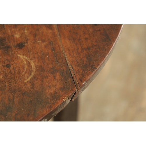 1324 - A 17TH CENTURY WALNUT GATE LEG TABLE OF SMALL SIZE with drop-down sides and joined base with hinged ... 