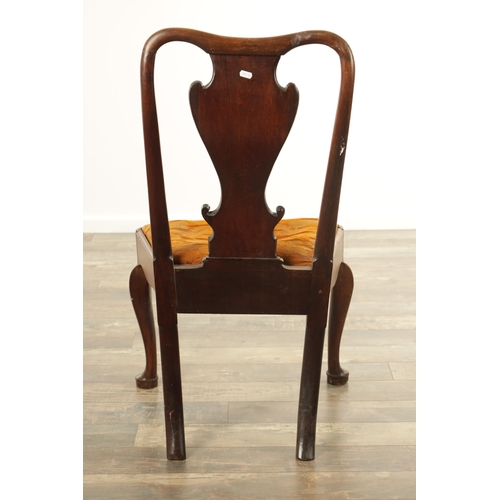 1329 - AN EARLY 18TH CENTURY WALNUT SIDE CHAIR with drop-in seat, shaped back and cabriole legs (59cm wide ... 