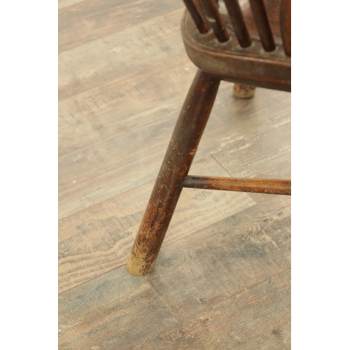 1347 - A 19TH CENTURY ASH AND ELM CABRIOLE LEGGED WINDSOR CHAIR with hooped back and shaped back splat with... 