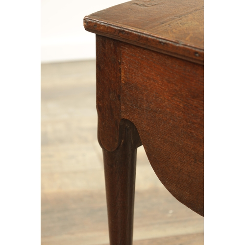 1379 - AN 18TH CENTURY OAK CLOSE STOOL with a hinged top above tapering turned legs with pad feet (42cm squ... 