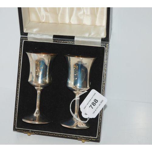 788 - A cased pair of silver goblets, Birmingham 1969, 11.5cm high, 141 grams