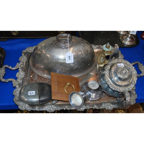 821 - A lot comprising a twin handled serving tray, 65 cm across the handles, meat dish cover, teapot, hip... 