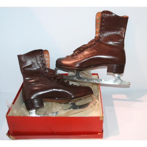 379 - A pair of vintage ladies Olympia Alexander, No.1544 ice skates by Polar, size 6.1/2