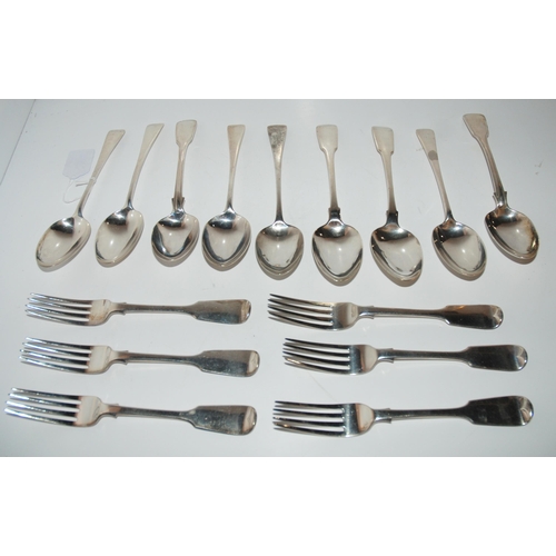 731 - Nine silver tablespoons and six silver dinner forks, assorted makers and hallmarks, 1095 grams