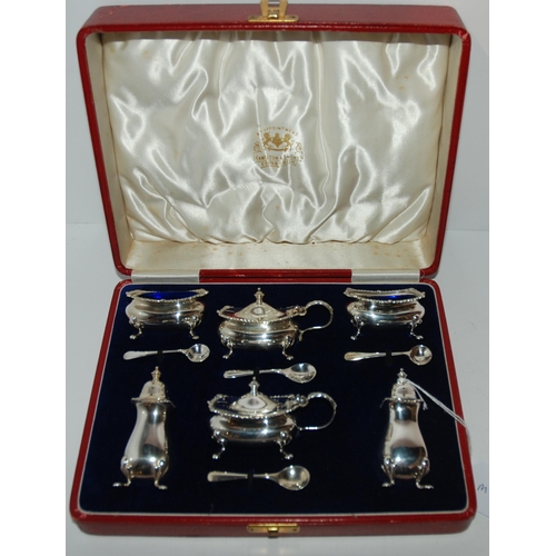 756 - A cased six-piece silver condiment set by Hamilton and Inches, Edinburgh 1936