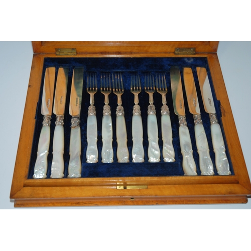 801 - A tray lot of cased EP cutlery