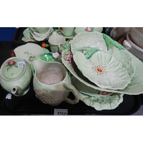 212 - A quantity of Carltonware, including green buttercup patternwares, press moulded tea pots and cups, ... 