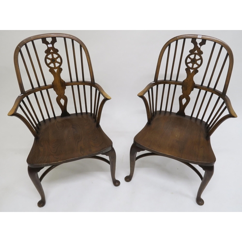 121 - A 20th century elm set of six Windsor chairs comprising two armchairs and four regular (6)