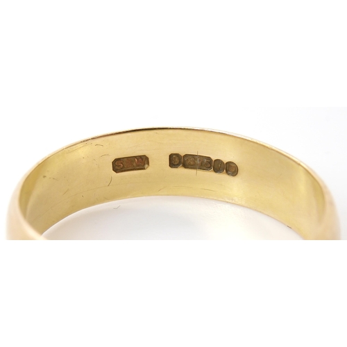 576 - A 9ct gold wedding ring size W1/2, weight 4.5gms