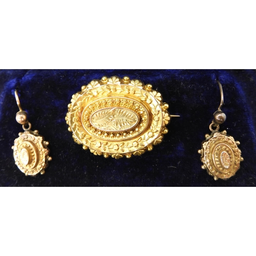 586 - A boxed set of Victorian balloon brooch and matching earrings, made by Adie & Lovekin, weight ou... 