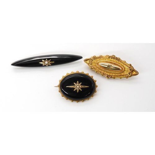 599 - A 9ct gold and rose cut diamond brooch, weight 4gms, together with a yellow metal and pearl locket b... 