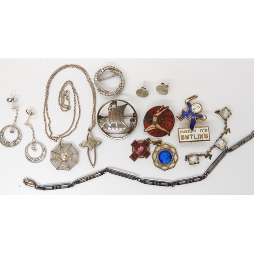 644 - A Shetland Silver brooch, two vintage Butlins badges, and silver and costume jewellery